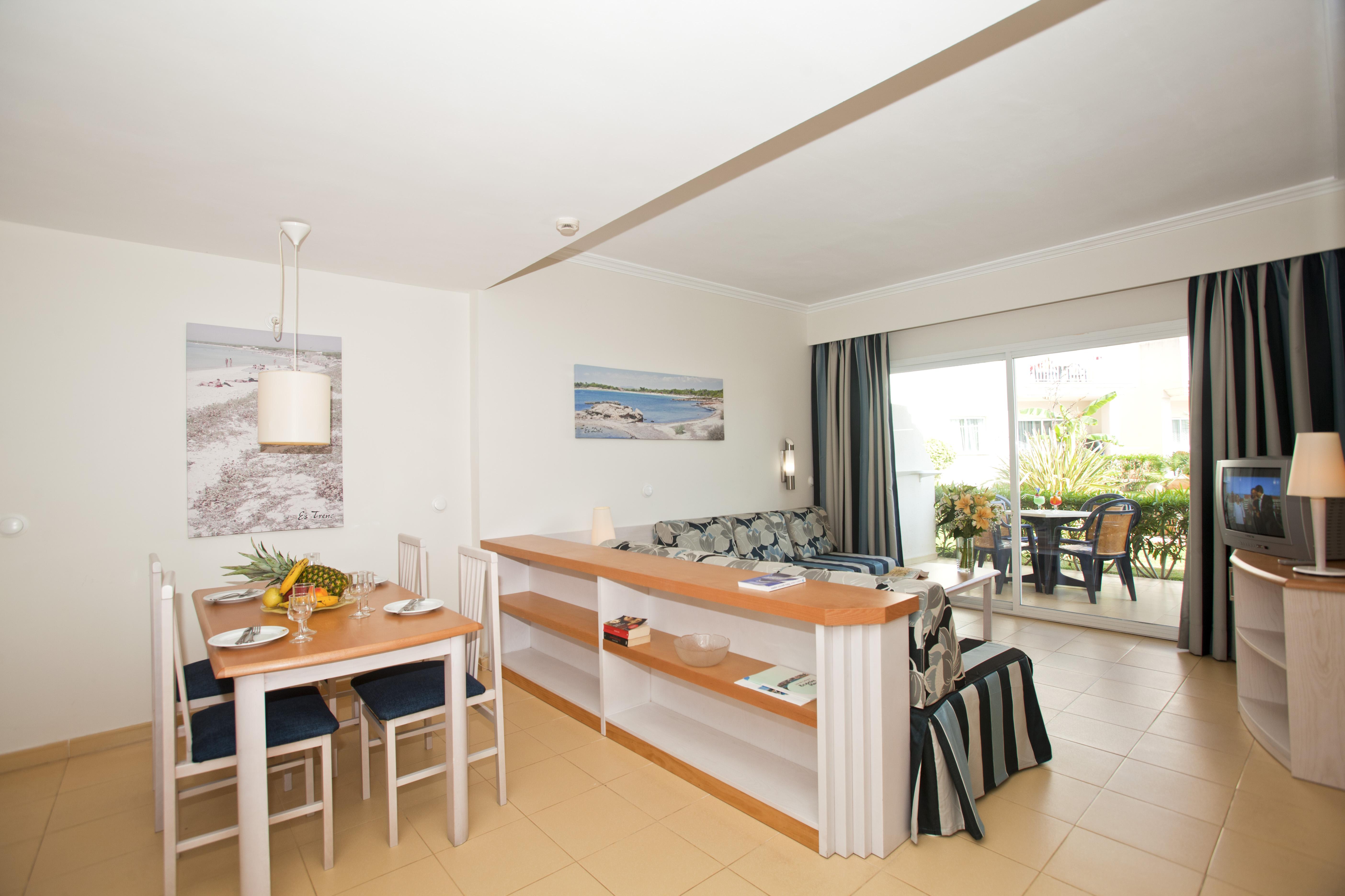 Aparthotel Isla De Cabrera Colonia de Sant Jordi Exterior photo