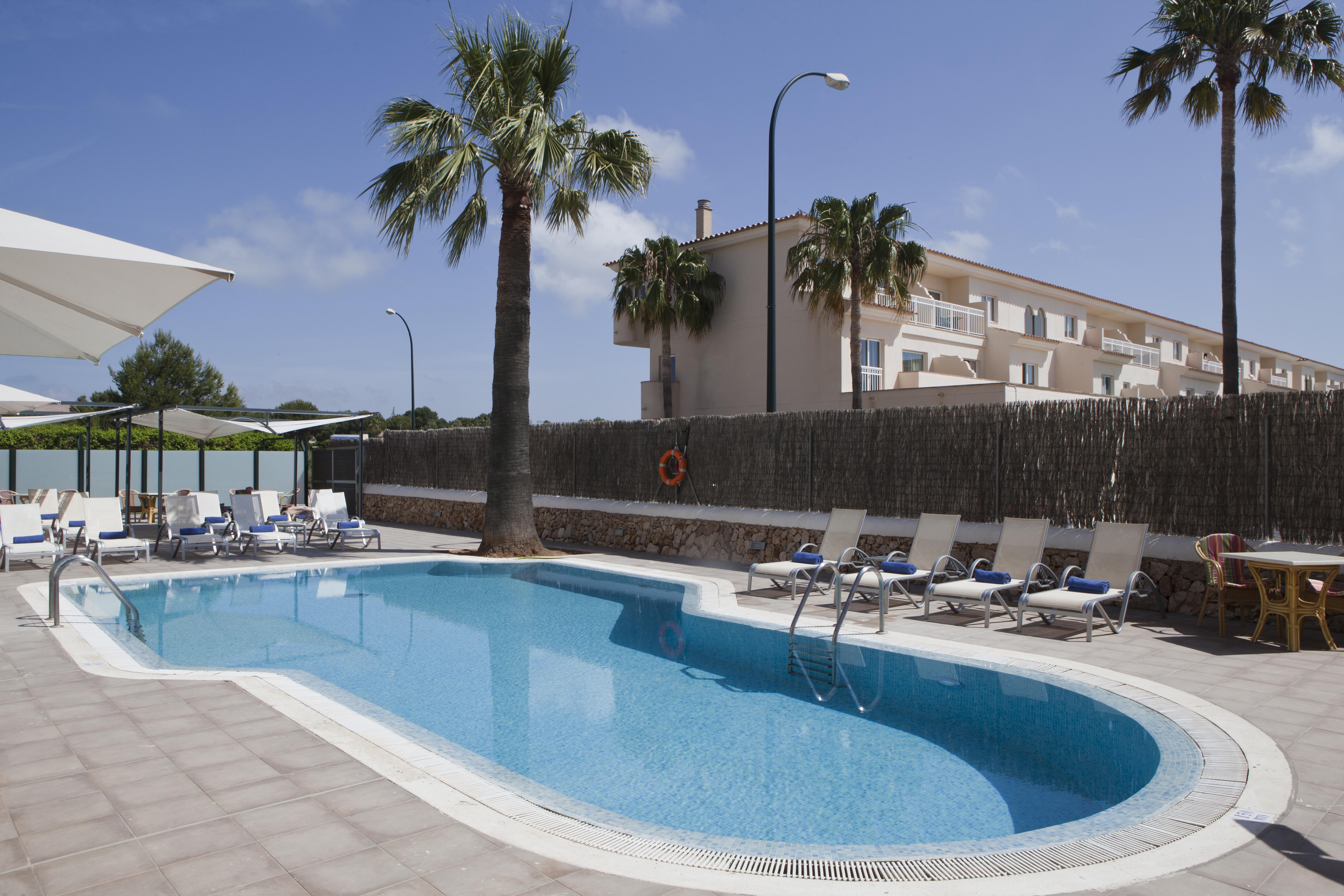 Aparthotel Isla De Cabrera Colonia de Sant Jordi Exterior photo