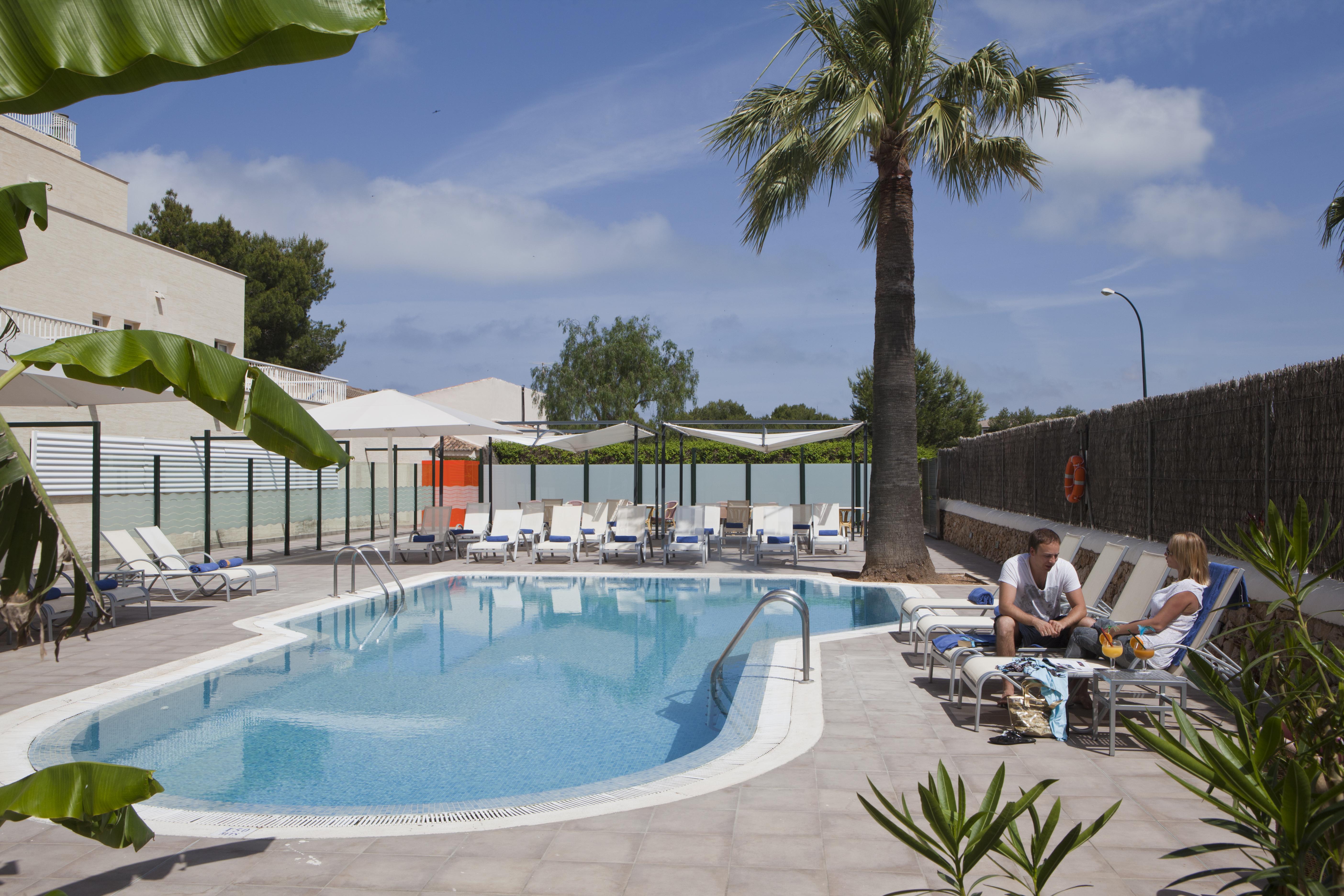 Aparthotel Isla De Cabrera Colonia de Sant Jordi Exterior photo